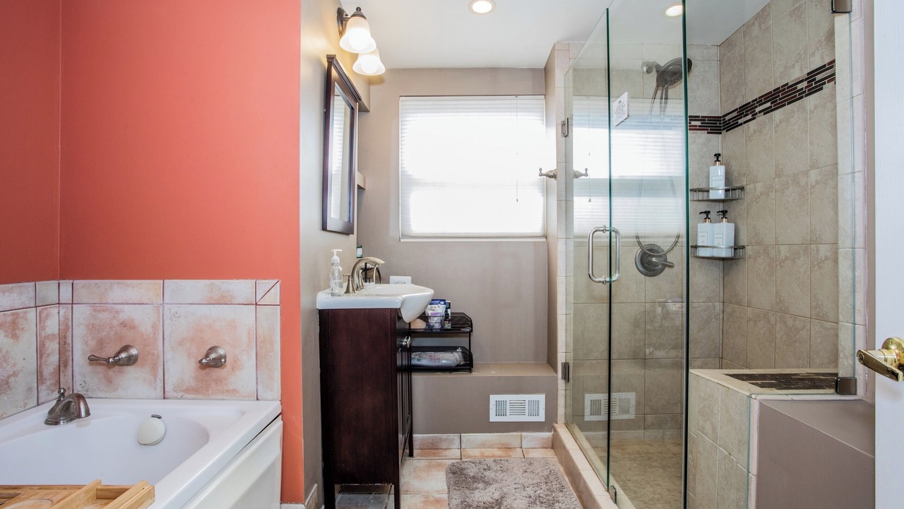Photo of Bathroom in Dunning