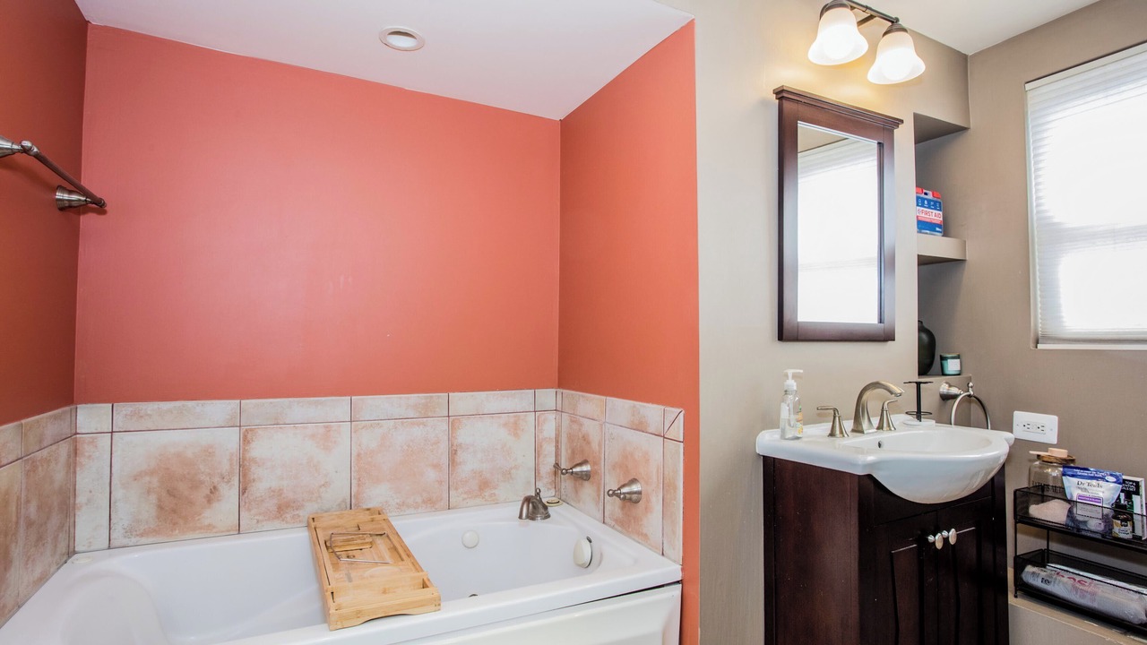 Photo of Bathroom in Dunning