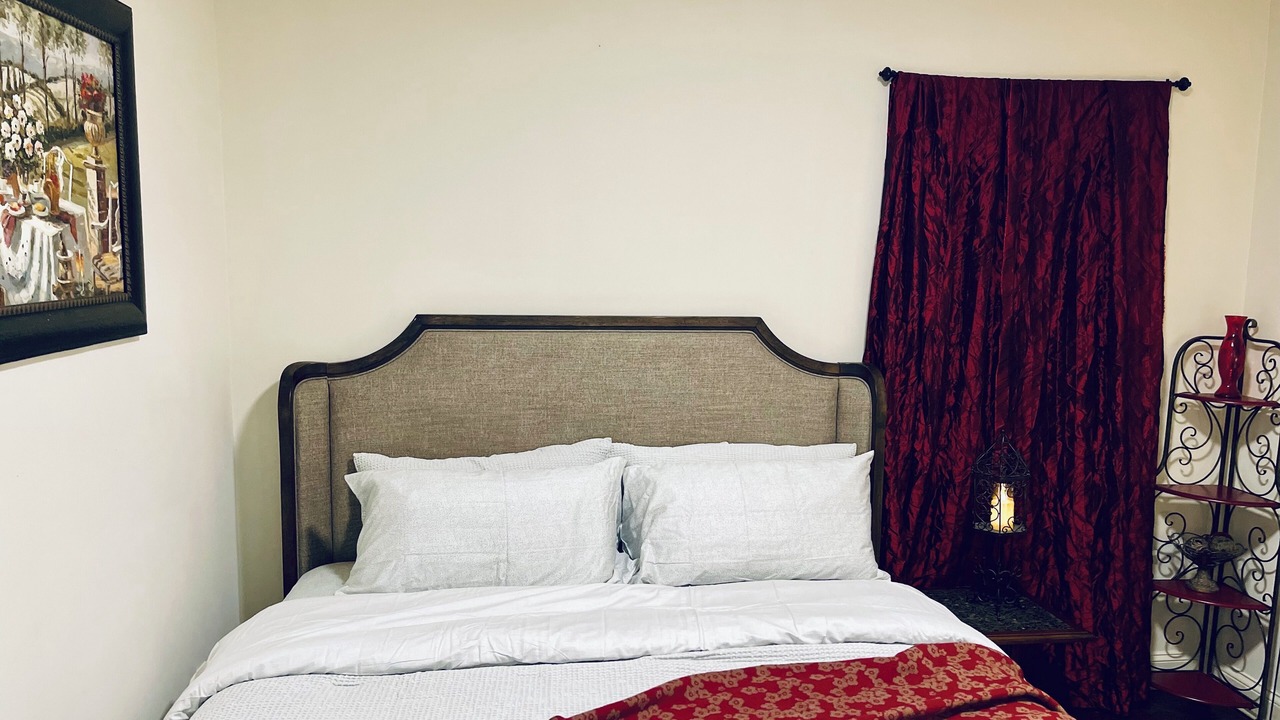 Photo of Bedroom in Hyde Park