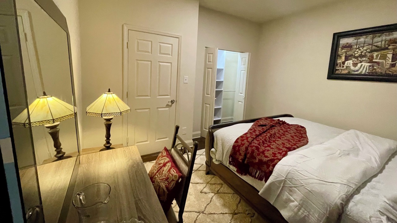 Photo of Bedroom in Hyde Park