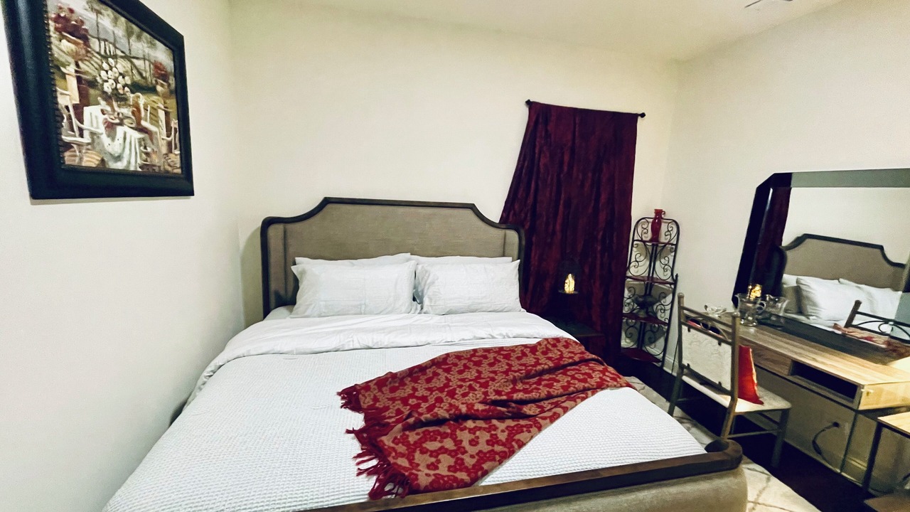 Photo of Bedroom in Hyde Park