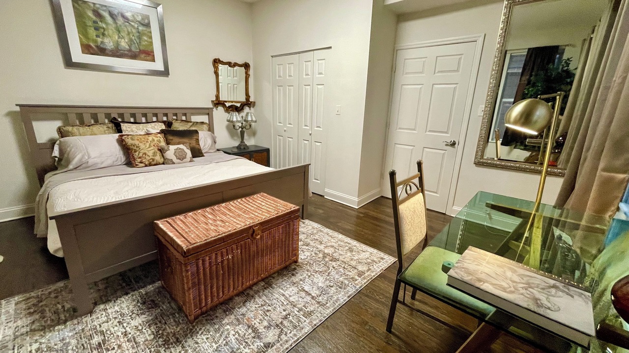 Photo of Bedroom in Hyde Park