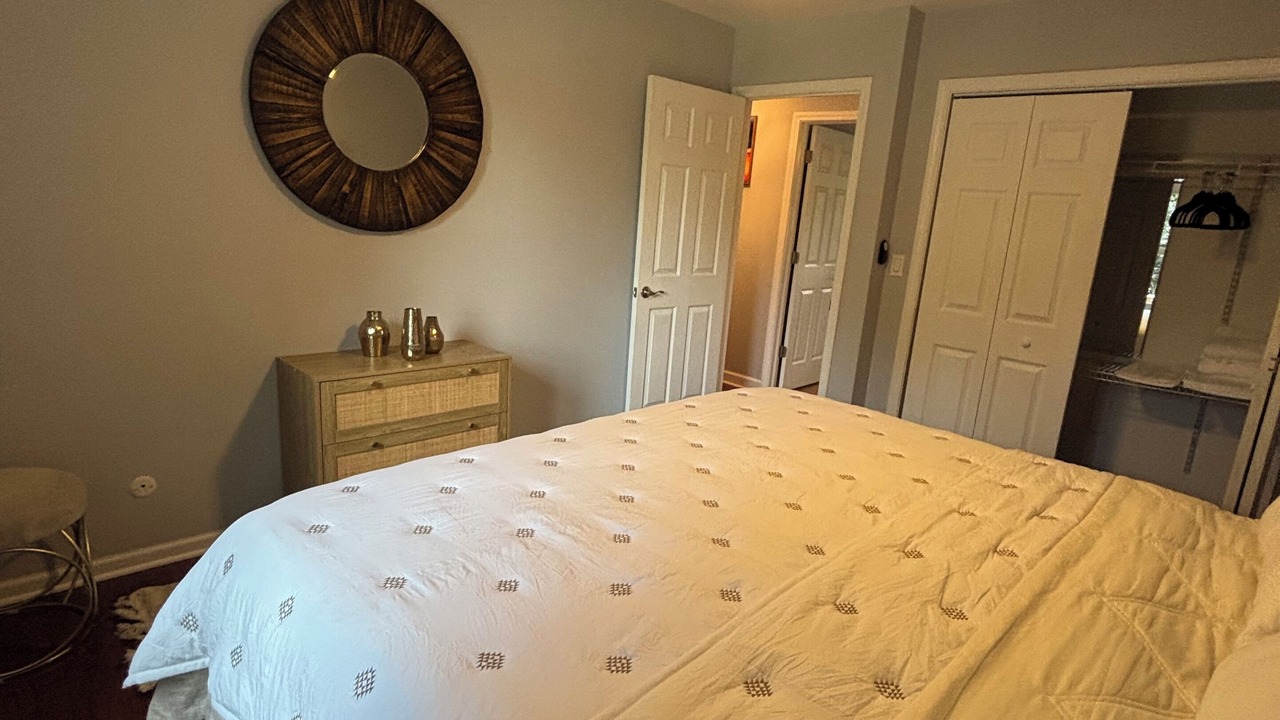 Photo of Bedroom in Aurora