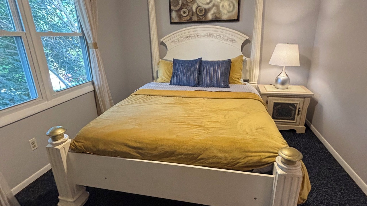 Photo of Bedroom in Aurora