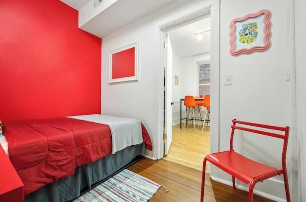 Photo of Bedroom in Pulaski Park