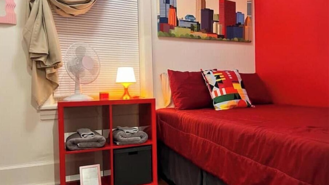 Photo of Bedroom in Pulaski Park