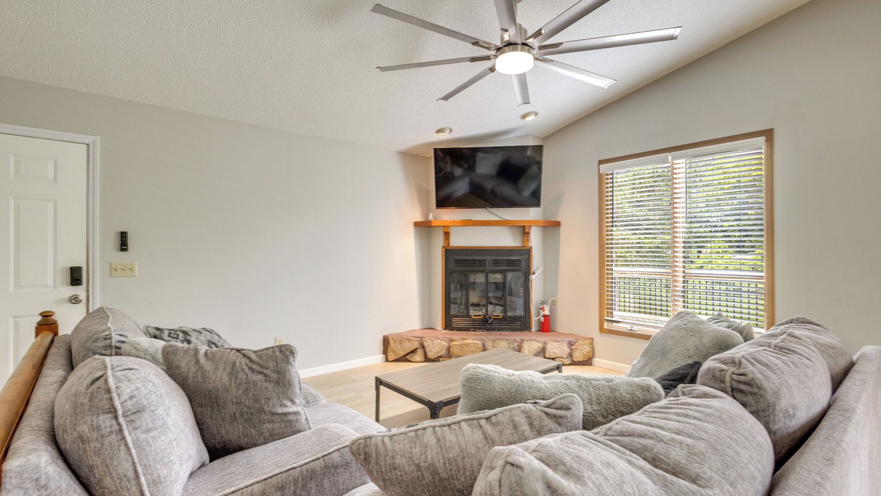Photo of Bedroom in Pontoon Beach