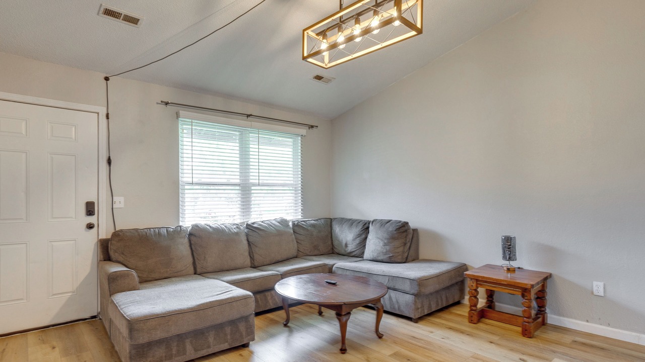 Photo of Bedroom in Pontoon Beach