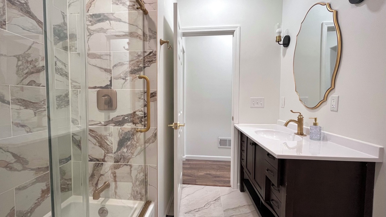 Photo of Bathroom in Avondale