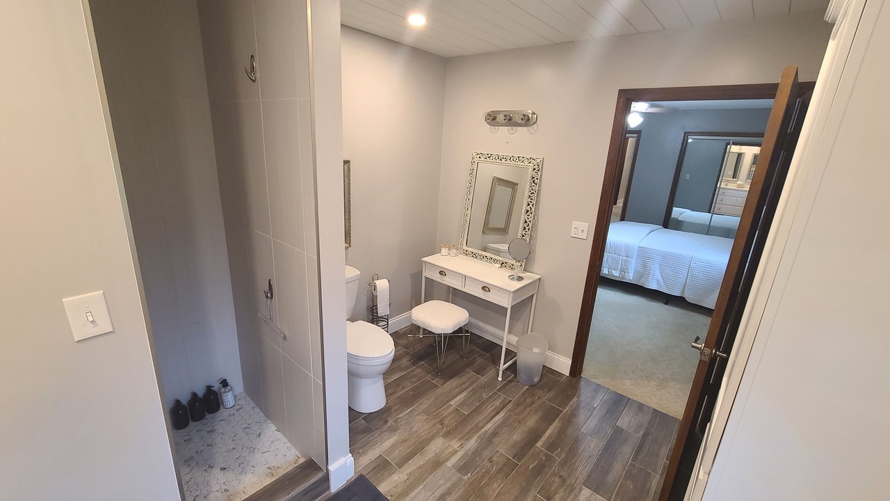Photo of Bathroom in Carterville