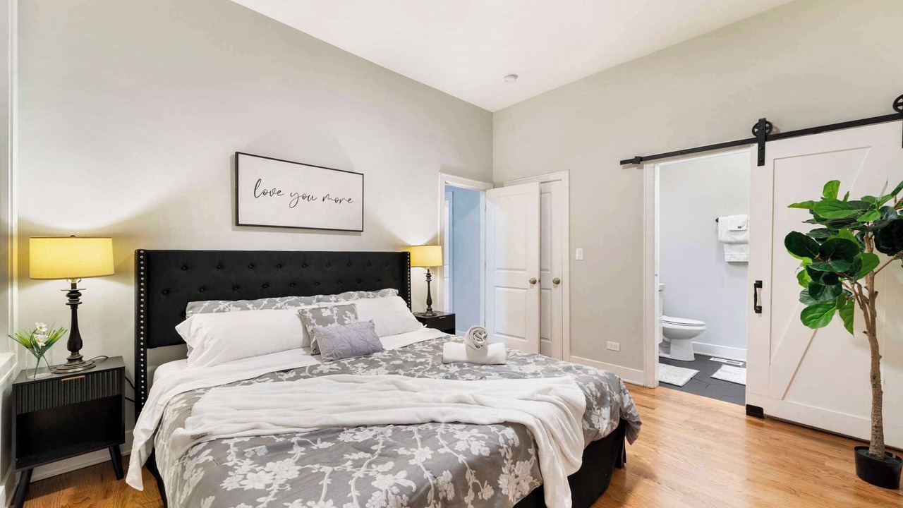 Photo of Bedroom in Heart of Chicago