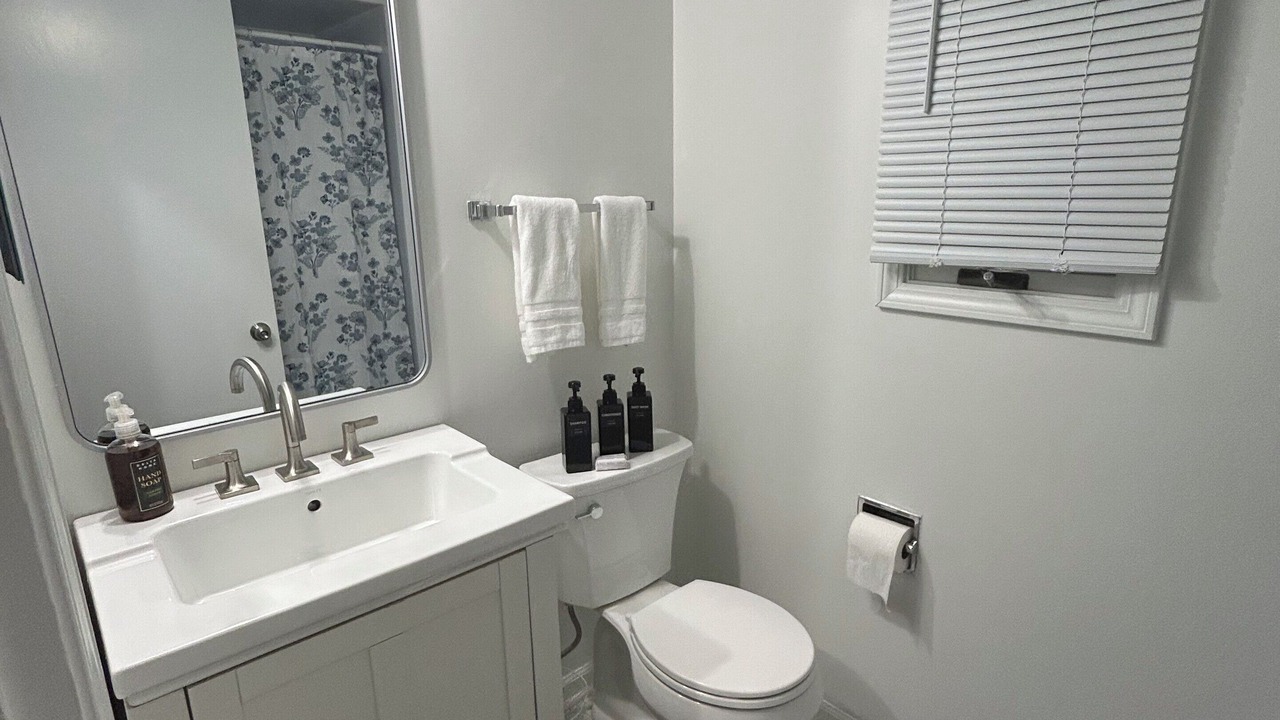 Photo of Bathroom in Lake Forest