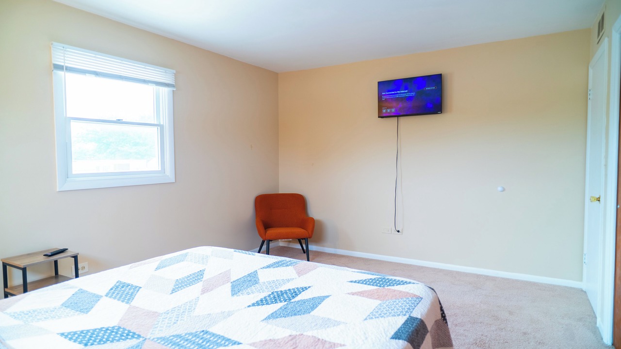 Photo of Bedroom in Mundelein