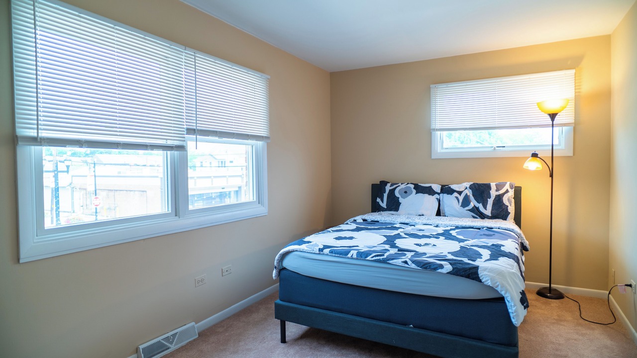 Photo of Bedroom in Mundelein