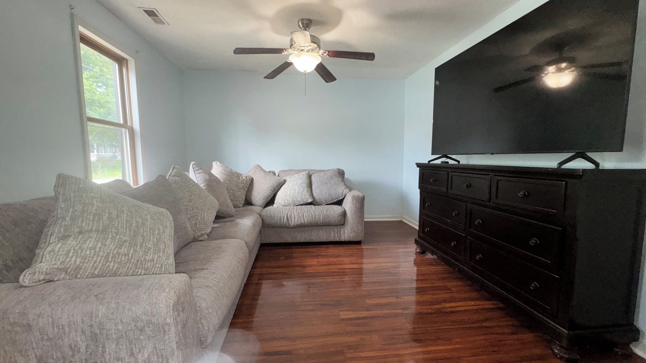 Photo of Livingroom in Charleston