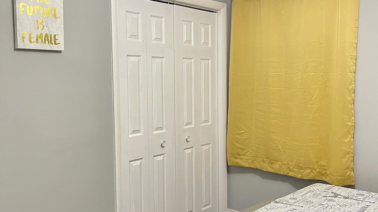 Photo of Bedroom in Chicago Heights