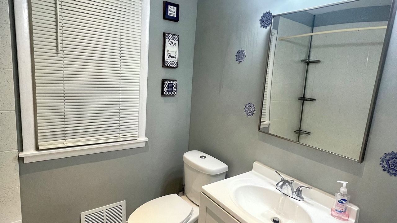 Photo of Bathroom in Chicago Heights