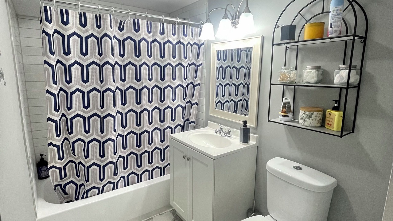 Photo of Bathroom in Chicago Heights