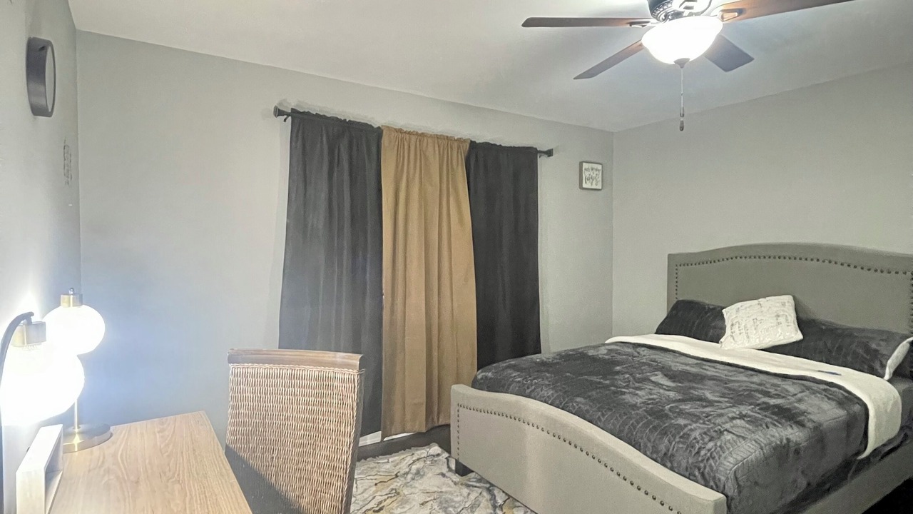 Photo of Bedroom in Chicago Heights