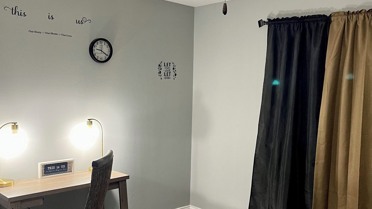 Photo of Bedroom in Chicago Heights