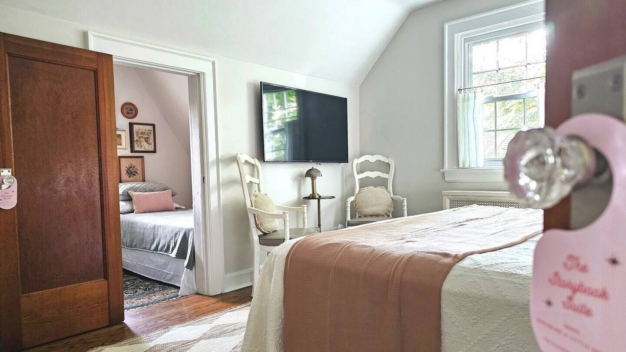 Photo of Bedroom in Highwood