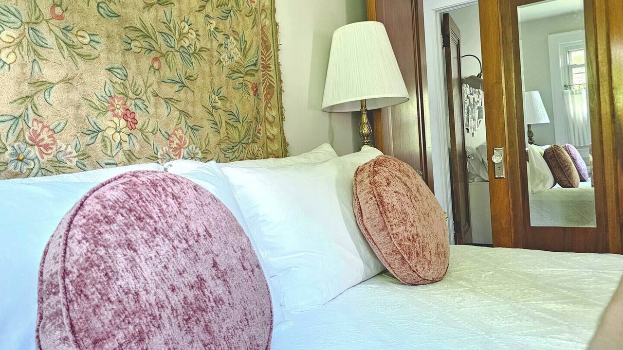 Photo of Bedroom in Highwood