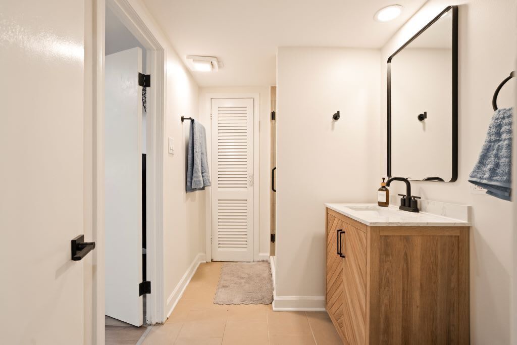 Photo of Bathroom in Hillside