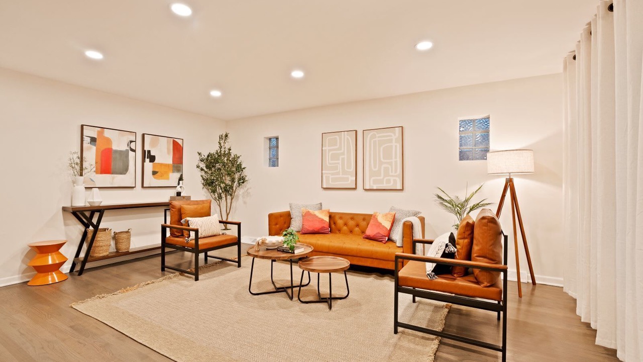 Photo of Livingroom in Hillside