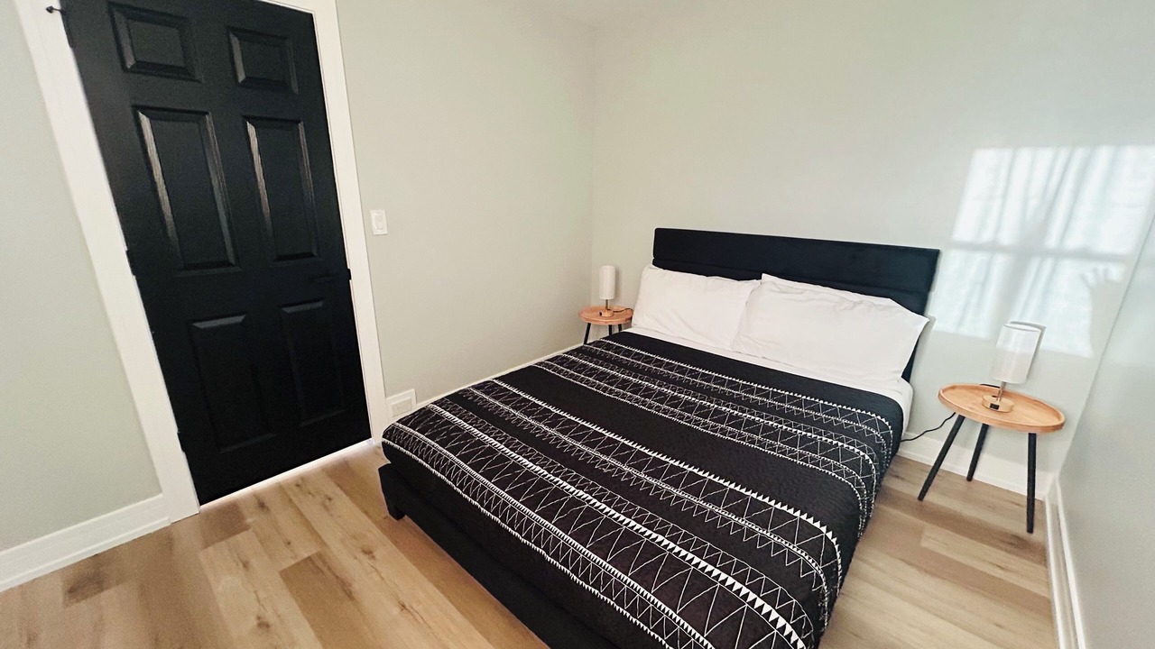 Photo of Bedroom in Burbank
