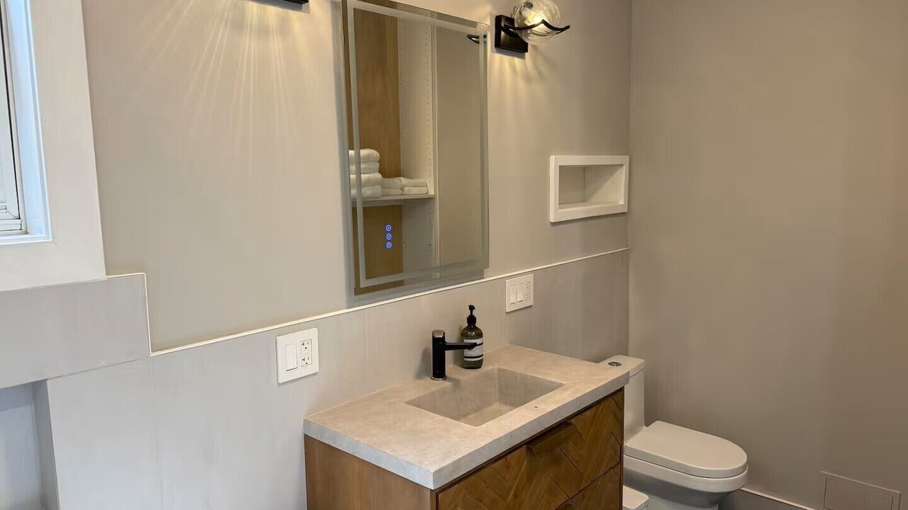 Photo of Bathroom in Avondale
