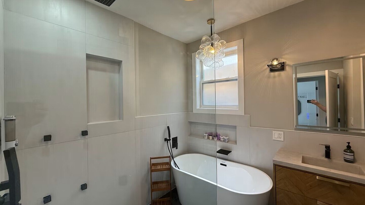 Photo of Bathroom in Avondale