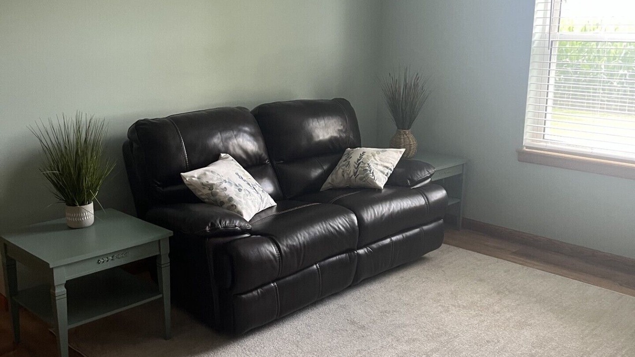 Photo of Livingroom in Fowler
