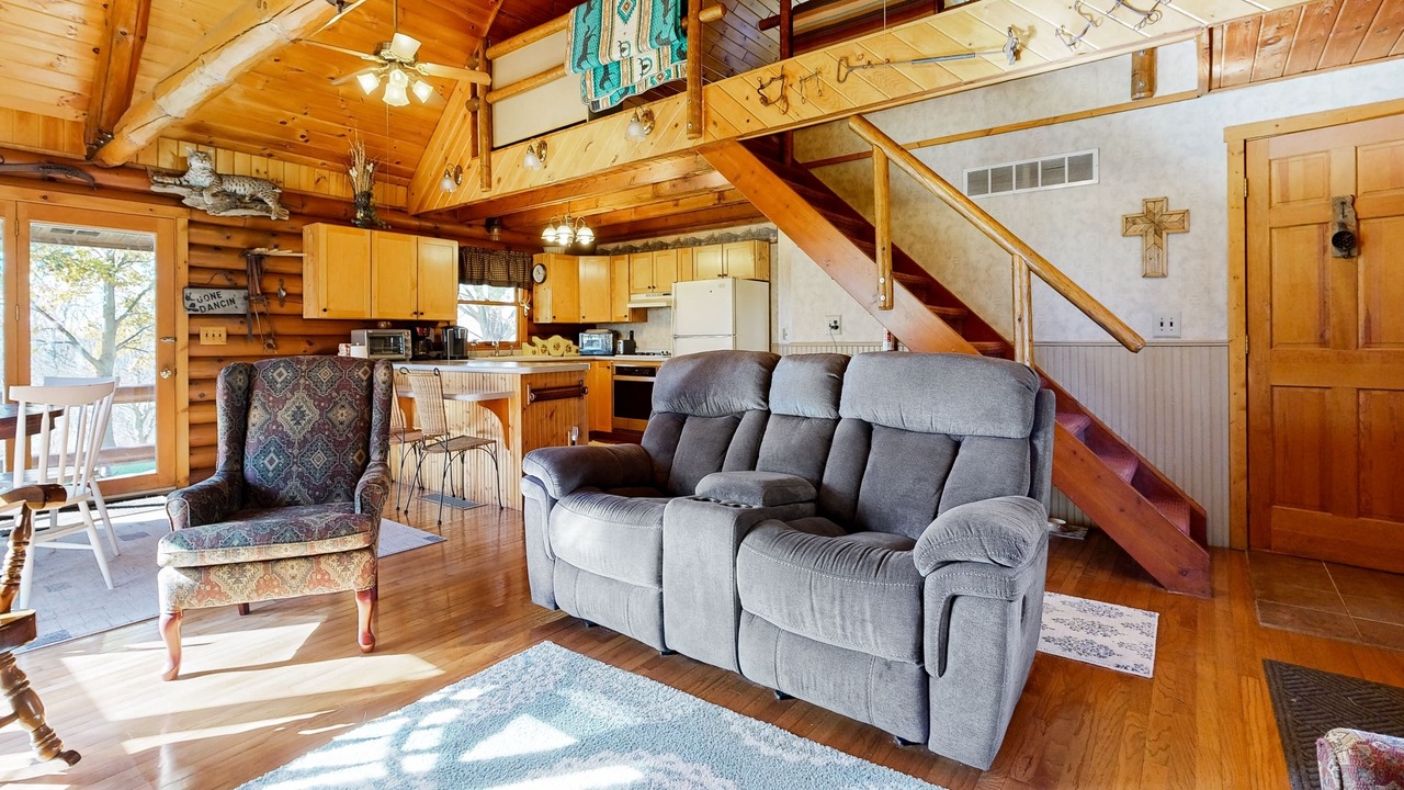 Photo of Livingroom in Buffalo Prairie