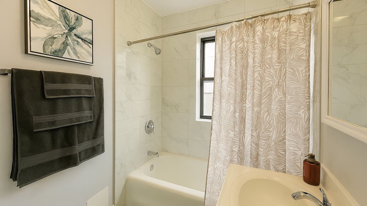 Photo of Bathroom in West Ridge
