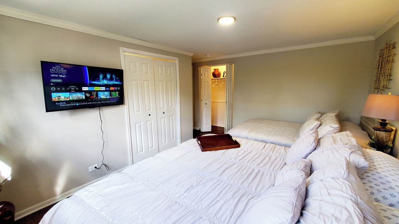 Photo of Bedroom in Fox Valley