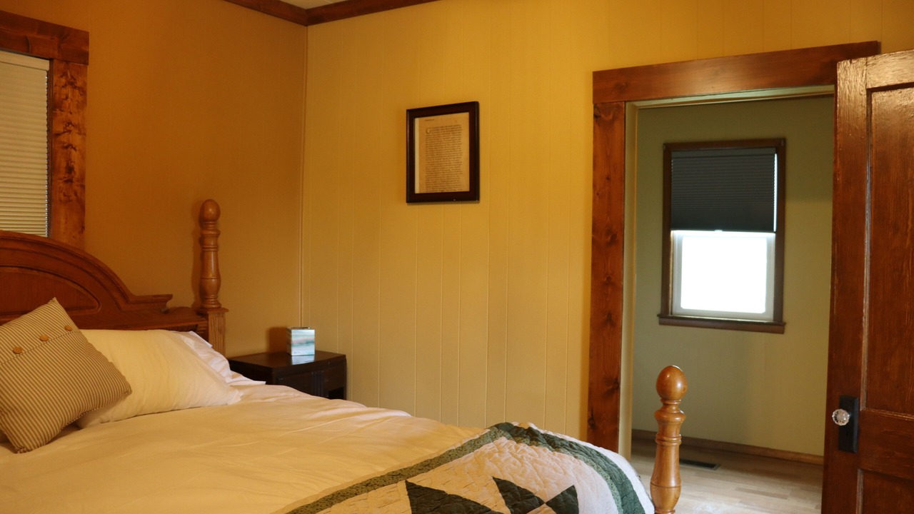 Photo of Bedroom in Akin