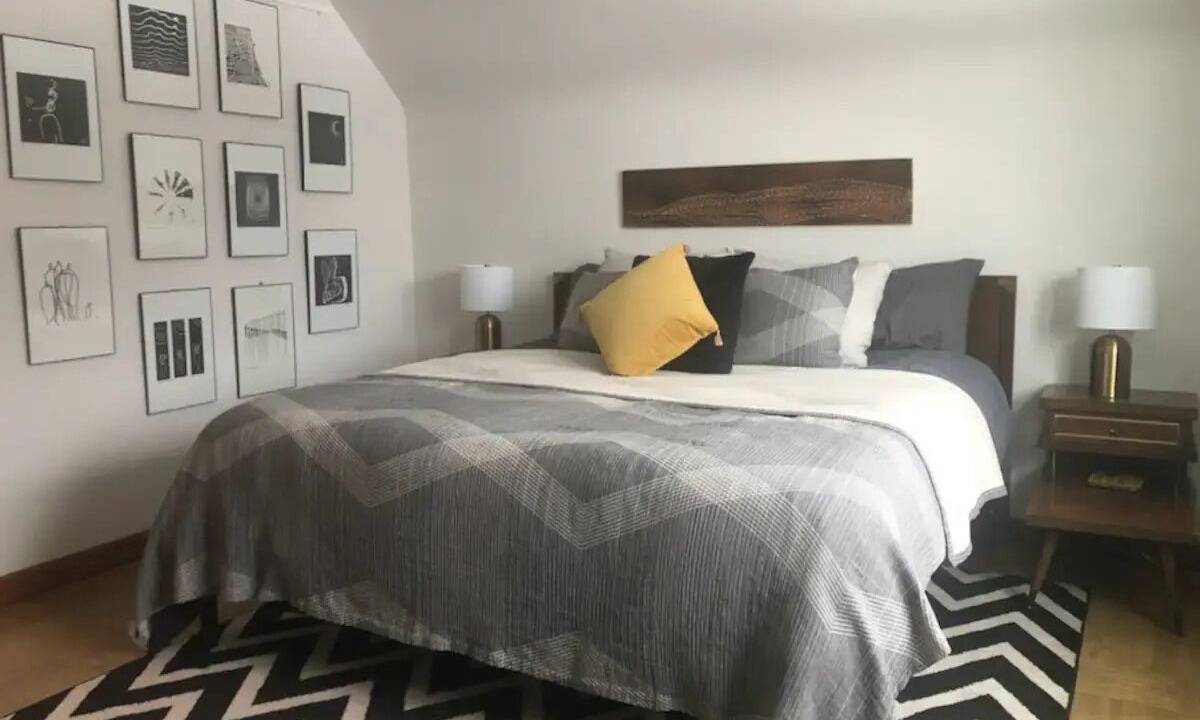 Photo of Bedroom in Oak Park