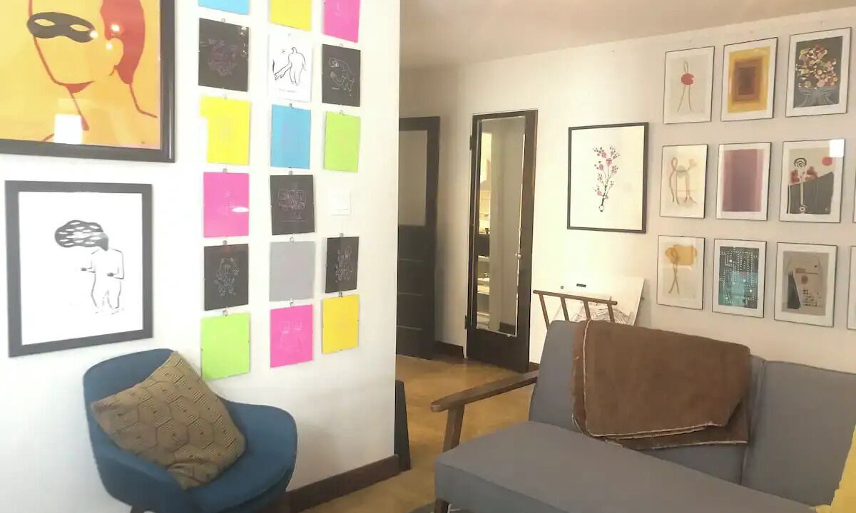 Photo of Livingroom in Oak Park