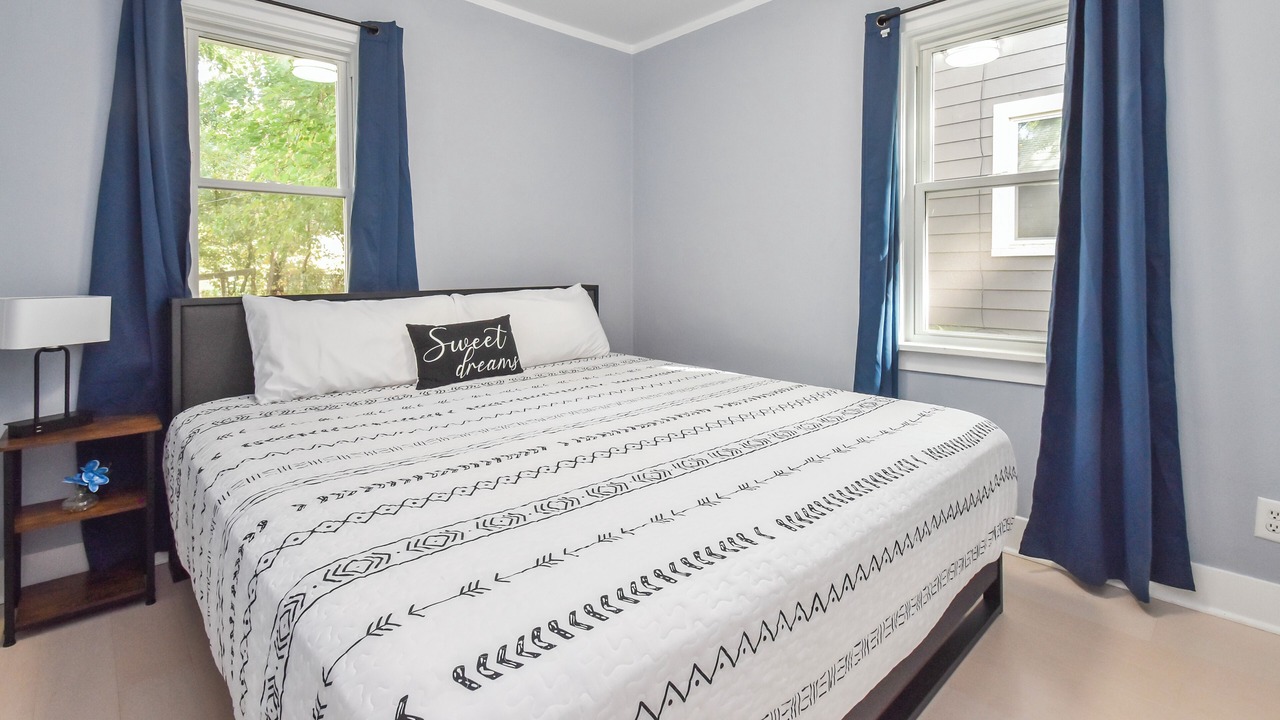 Photo of Bedroom in Peoria Heights
