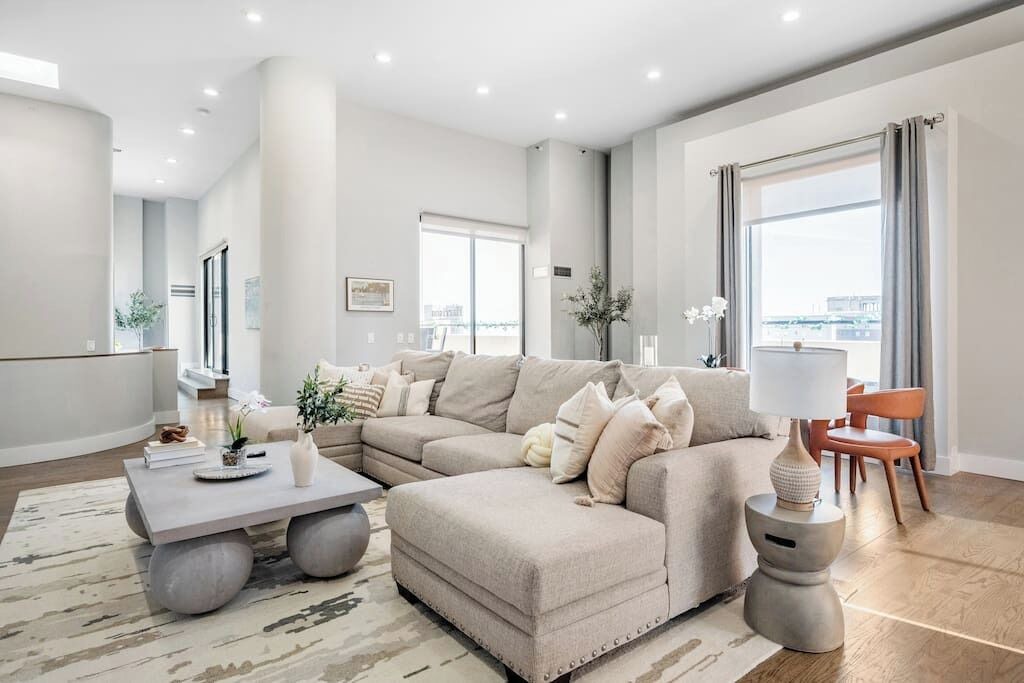 Photo of Livingroom in Printers Row
