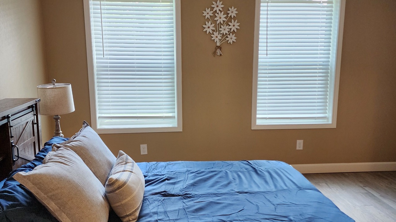 Photo of Bedroom in Carterville