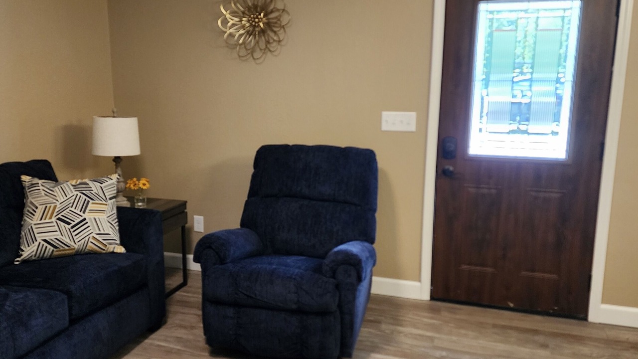 Photo of Livingroom in Carterville