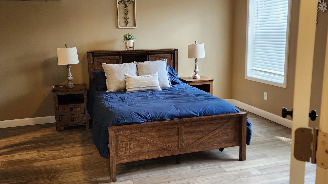 Photo of Bedroom in Carterville