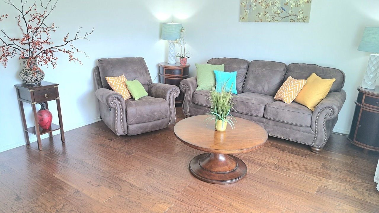 Photo of Livingroom in Roselle