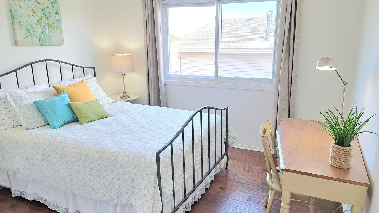 Photo of Bedroom in Roselle