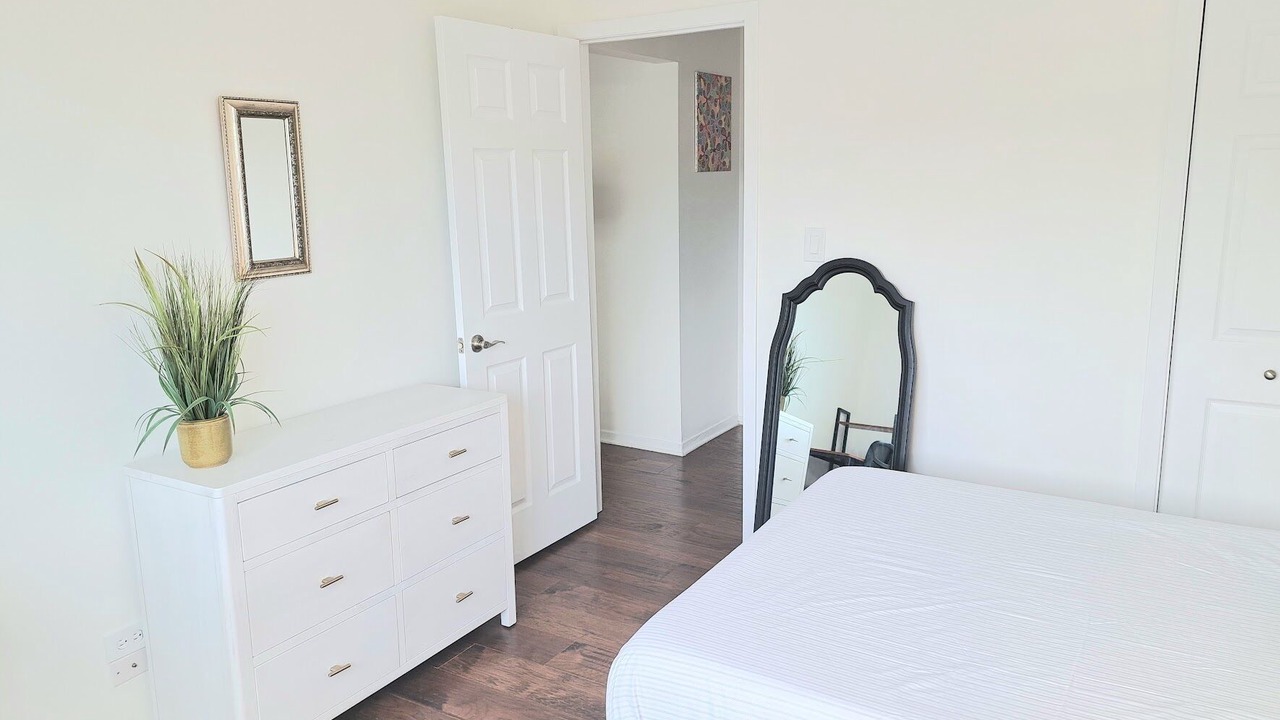 Photo of Bedroom in Roselle