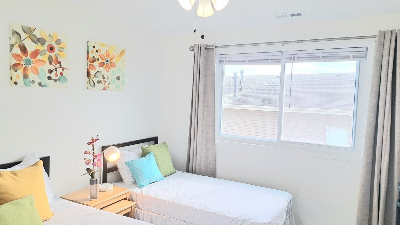 Photo of Bedroom in Roselle