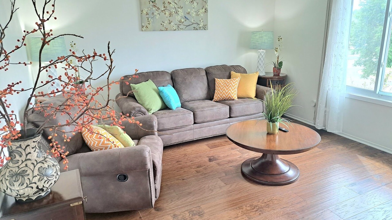 Photo of Livingroom in Roselle