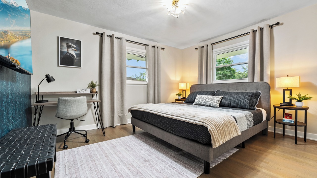 Photo of Bedroom in Waukegan
