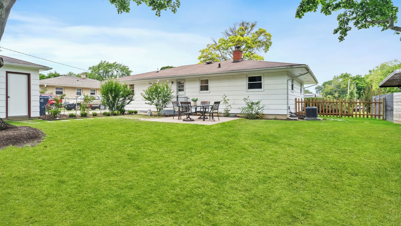 Photo of Outdoor in Waukegan